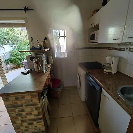 Casa vacanze Climatisée Avec Piscine, Parking Et Terrasse à 450m De La - Fr-1-607-17 Agde
