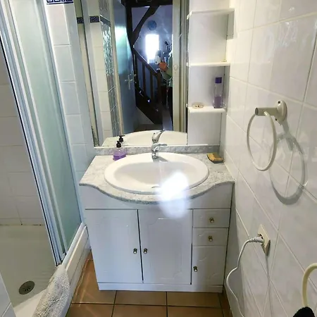 Casa vacanze Climatisée Avec Piscine, Parking Et Terrasse à 450m De La - Fr-1-607-17