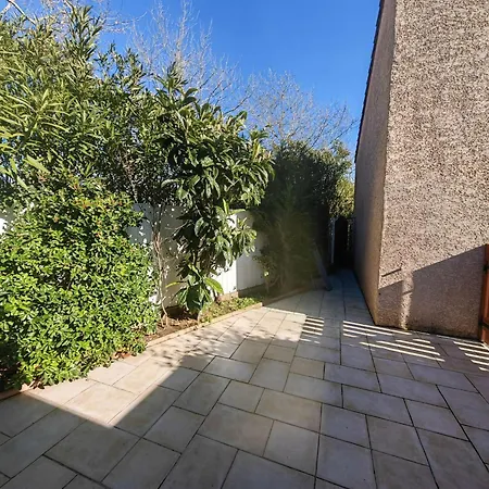 Casa vacanze Climatisée Avec Piscine, Parking Et Terrasse à 450m De La - Fr-1-607-17 *